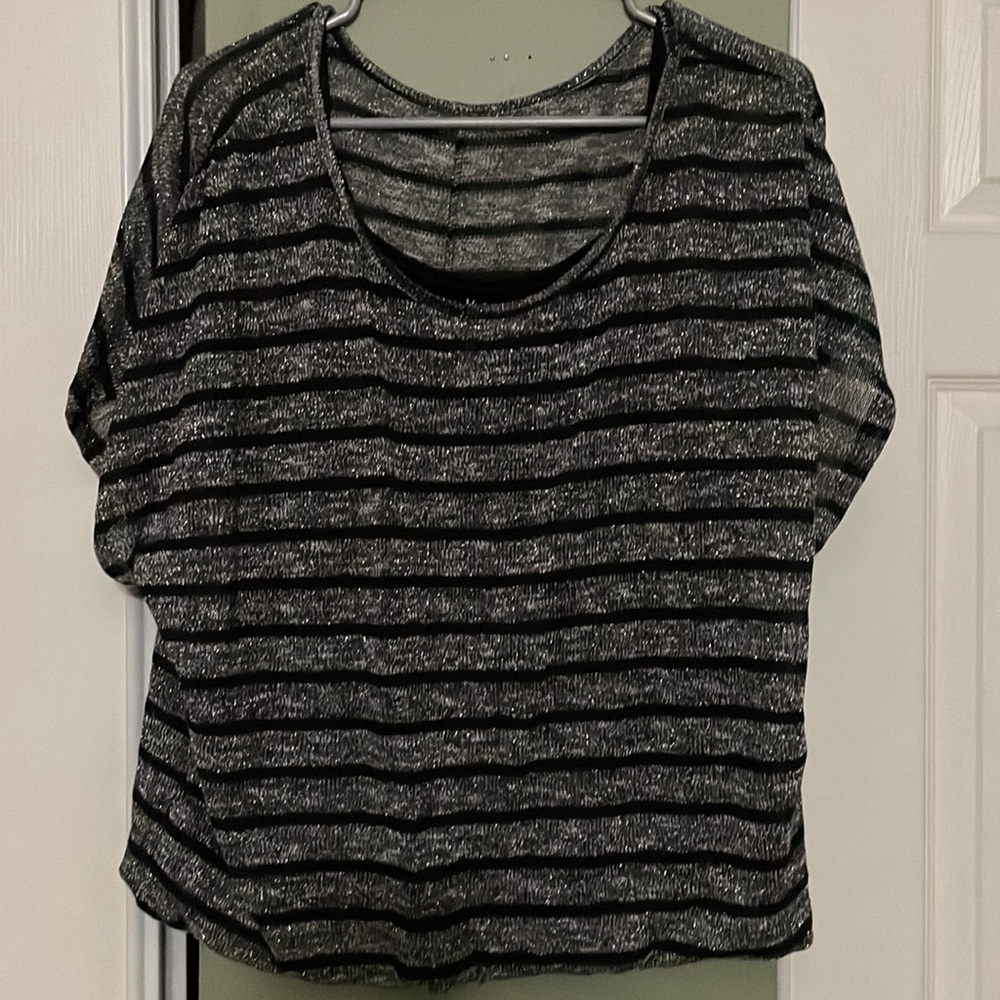MUDD Lightweight Short Sleeve Top, Women’s XL